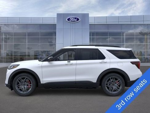 New 2026 Ford Explorer ST-Line w/ ST-Line Street Pack AWD/4WD image 3