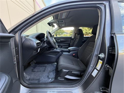 Used 2024 Honda HR-V LX image 7