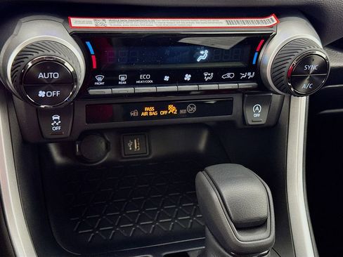 New 2025 Toyota RAV4 XLE image 19