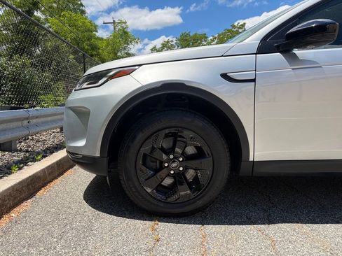 Certified 2022 Land Rover Discovery Sport S AWD/4WD image 9