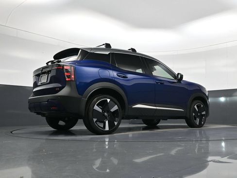 Certified 2025 Nissan Kicks SR FWD image 25