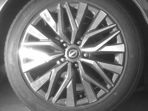 Used 2025 Nissan Altima 2.5 SV image 15