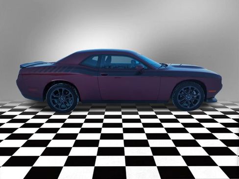 Used 2022 Dodge Challenger GT w/ Driver Convenience Group image 9