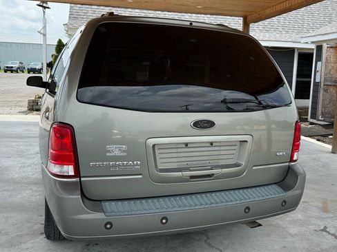 Used 2005 Ford Freestar SEL FWD image 12