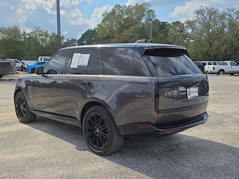 Used 2022 Land Rover Range Rover SE AWD/4WD image 7