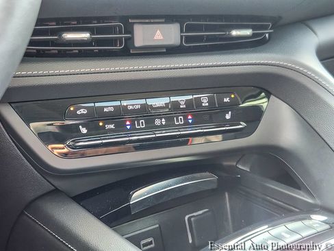 Certified 2023 Buick Envision Essence w/ Sport Touring Package AWD/4WD image 16