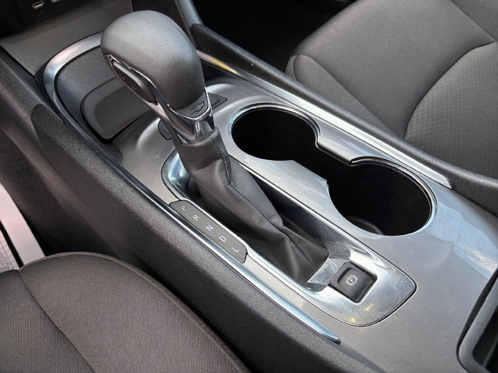 Used 2025 Chevrolet Malibu LT FWD image 28