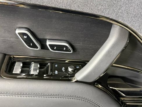 Used 2024 Land Rover Range Rover Sport Dynamic SE AWD/4WD image 15