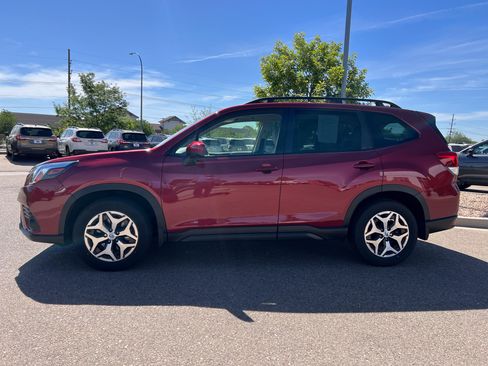 Used 2023 Subaru Forester Premium AWD/4WD image 14