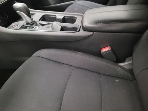 Used 2025 Nissan Sentra S FWD image 26