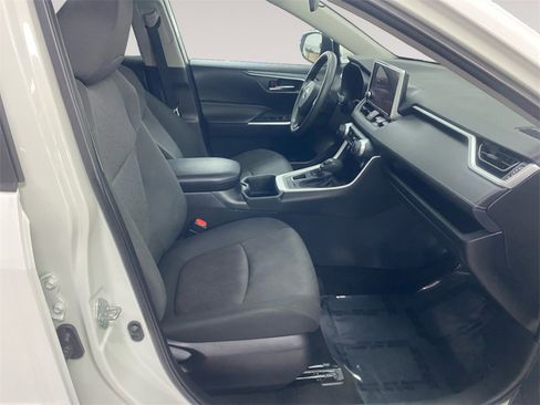 Used 2024 Toyota RAV4 XLE image 15