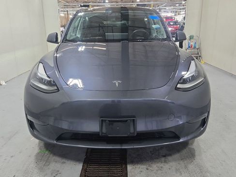 Used 2023 Tesla Model Y Long Range image 2