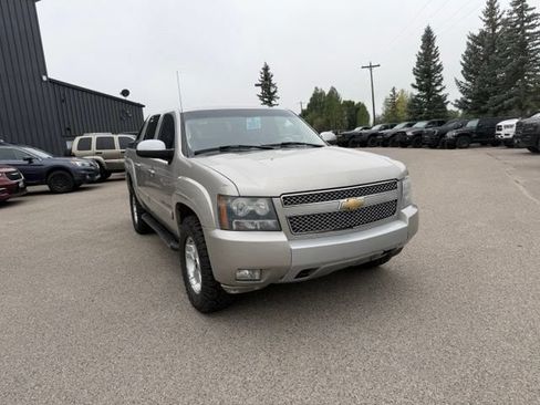 Used 2008 Chevrolet Avalanche LT w/ LT Preferred Equipment Group AWD/4WD image 5