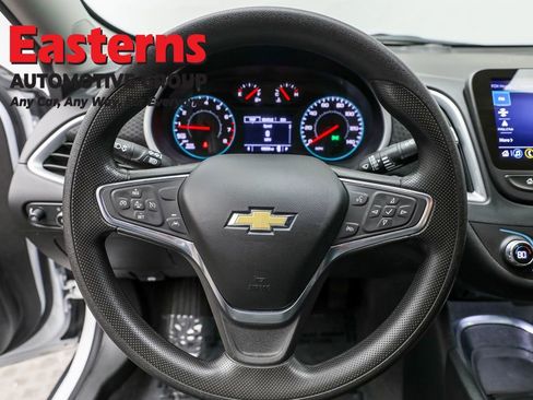 Used 2024 Chevrolet Malibu LT image 10