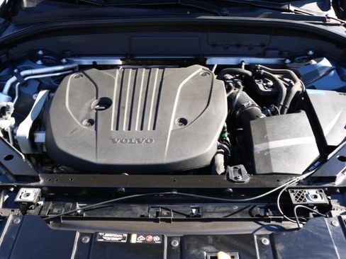 Used 2023 Volvo XC60 B5 Core w/ Protection Package Premier image 23