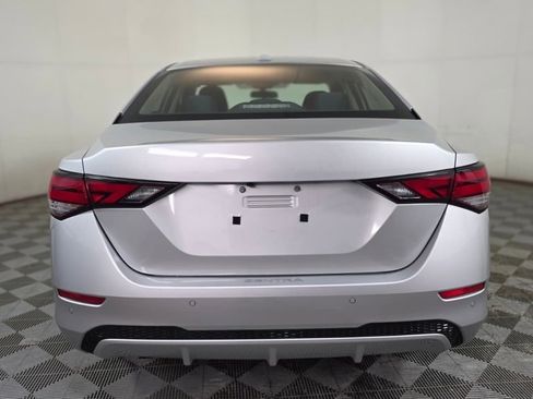 Used 2020 Nissan Sentra SV image 5