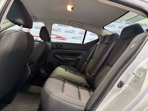 Used 2025 Nissan Altima 2.5 SV image 39