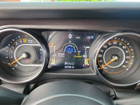 Used 2020 Jeep Wrangler Unlimited Sport AWD/4WD image 23