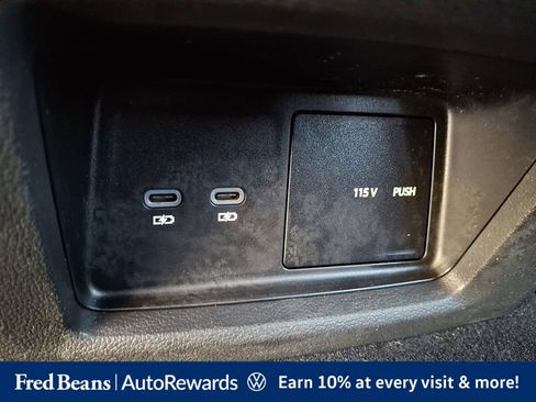 Certified 2024 Volkswagen Atlas Cross Sport SE AWD/4WD image 15