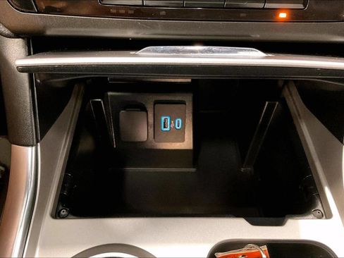 Used 2020 Ford Explorer Limited AWD/4WD image 17