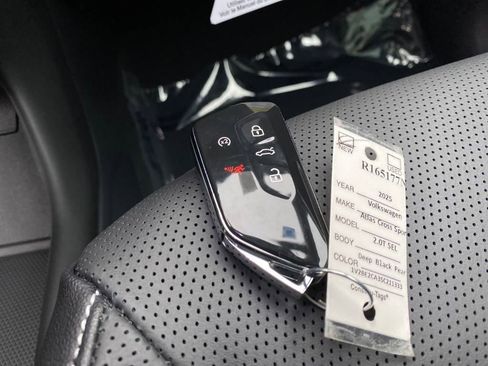 New 2025 Volkswagen Atlas Cross Sport SEL image 30