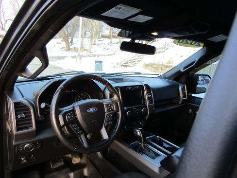 Used 2020 Ford F150 XLT w/ Equipment Group 302A Luxury image 15