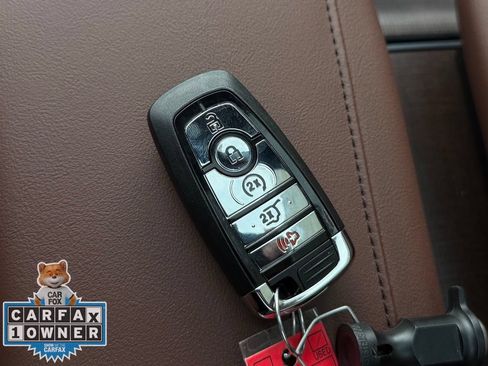 Used 2025 Lincoln Navigator Reserve AWD/4WD image 30