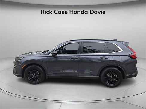 Used 2023 Honda CR-V Sport image 4