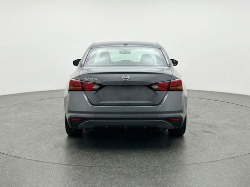 Used 2025 Nissan Altima 2.5 SV image 7