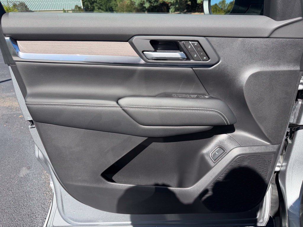 New 2027 GMC Terrain Denali w/ LPO, Floor Liner Package AWD/4WD image 50