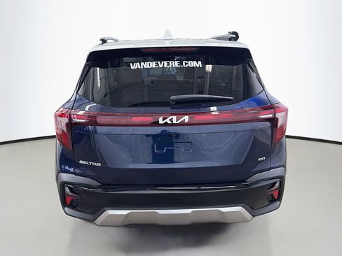 Used 2024 Kia Seltos S AWD/4WD image 8