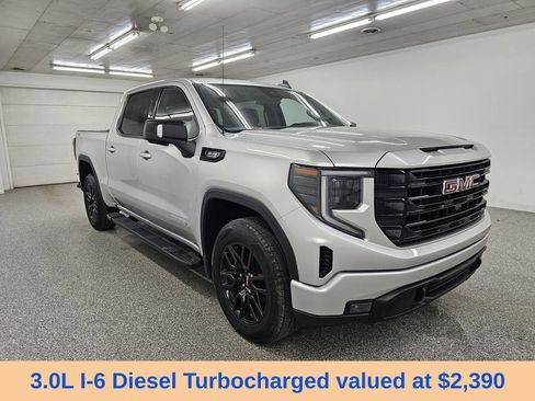 Used 2022 GMC Sierra 1500 Elevation w/ Elevation Premium Package AWD/4WD image 3