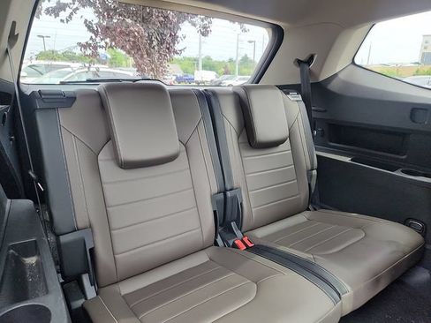 Used 2024 Volkswagen Atlas SEL AWD/4WD image 29