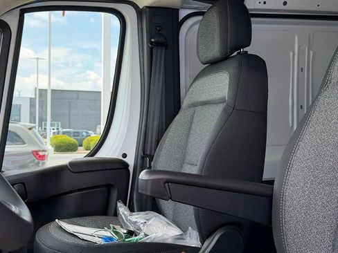 New 2026 RAM ProMaster 1500 w/ Convenience Group FWD image 13