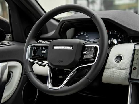 New 2026 Land Rover Discovery Sport Landmark AWD/4WD image 20
