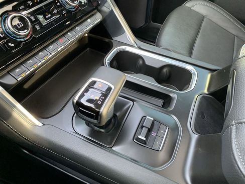 Used 2023 GMC Sierra 1500 Denali w/ Denali Reserve Package image 29