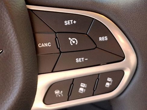 Used 2023 Chrysler 300 Touring L w/ Popular Equipment Group image 23