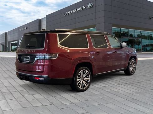 Used 2024 Jeep Grand Wagoneer L Series III AWD/4WD image 6