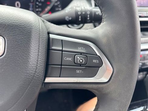 Used 2023 Jeep Compass Latitude w/ Convenience Group AWD/4WD image 19
