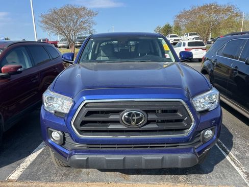 Used 2023 Toyota Tacoma SR5 w/ Technology Package image 12