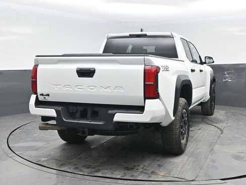 Used 2024 Toyota Tacoma TRD Off-Road AWD/4WD image 21