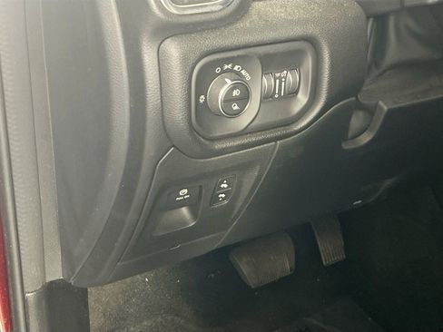 Used 2023 RAM 1500 Laramie AWD/4WD image 10