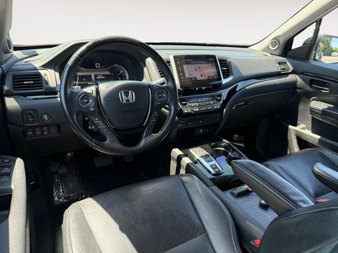 Used 2018 Honda Pilot Elite image 15