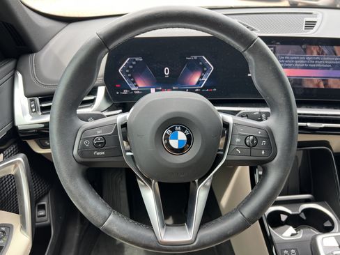 Used 2025 BMW X1 xDrive28i w/ Convenience Package AWD/4WD image 18