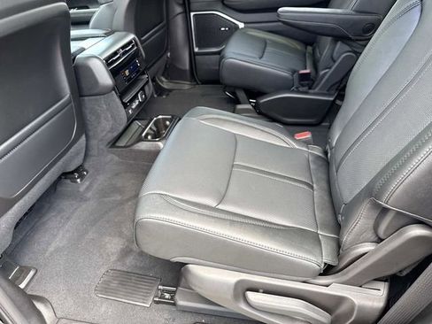 New 2026 Jeep Grand Wagoneer Limited AWD/4WD image 10