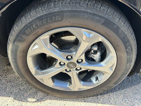 Used 2023 Ford Escape ST-Line w/ Tech Pack #1 FWD image 8