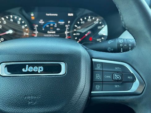 Used 2023 Jeep Compass Limited AWD/4WD image 26