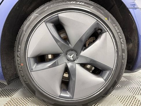 Used 2018 Tesla Model 3 Long Range RWD image 32