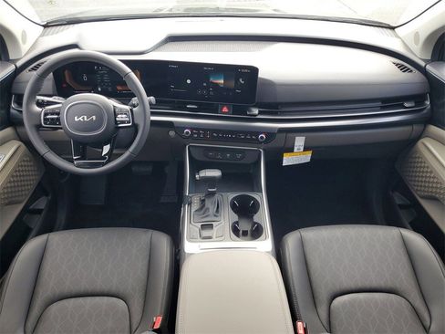 New 2026 Kia Carnival image 25
