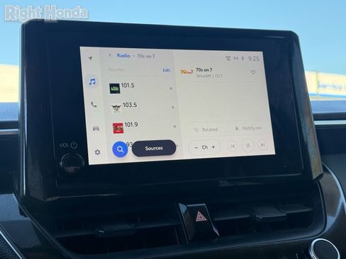 Used 2023 Toyota Corolla LE image 21